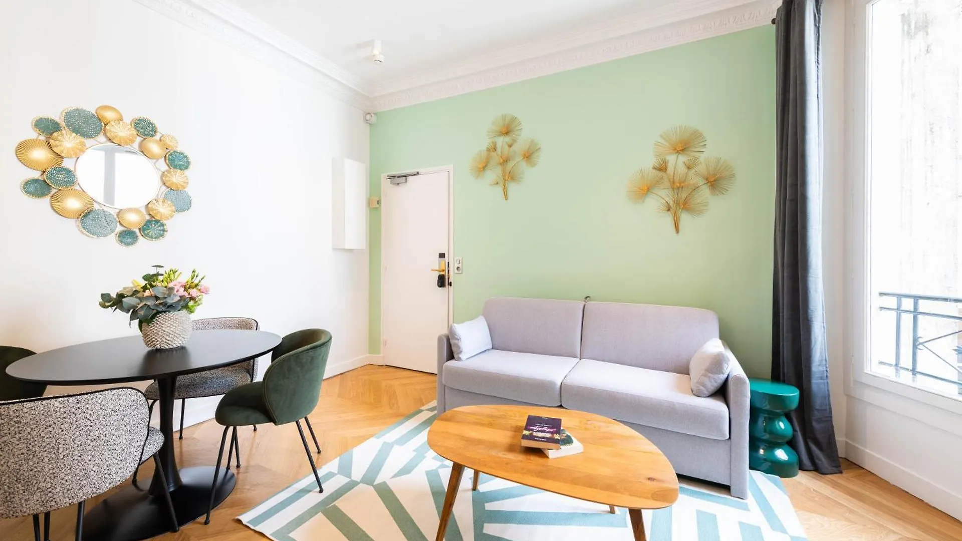 Hotelhome 16 Ξενοδοχείο με διαμερίσματα 3*