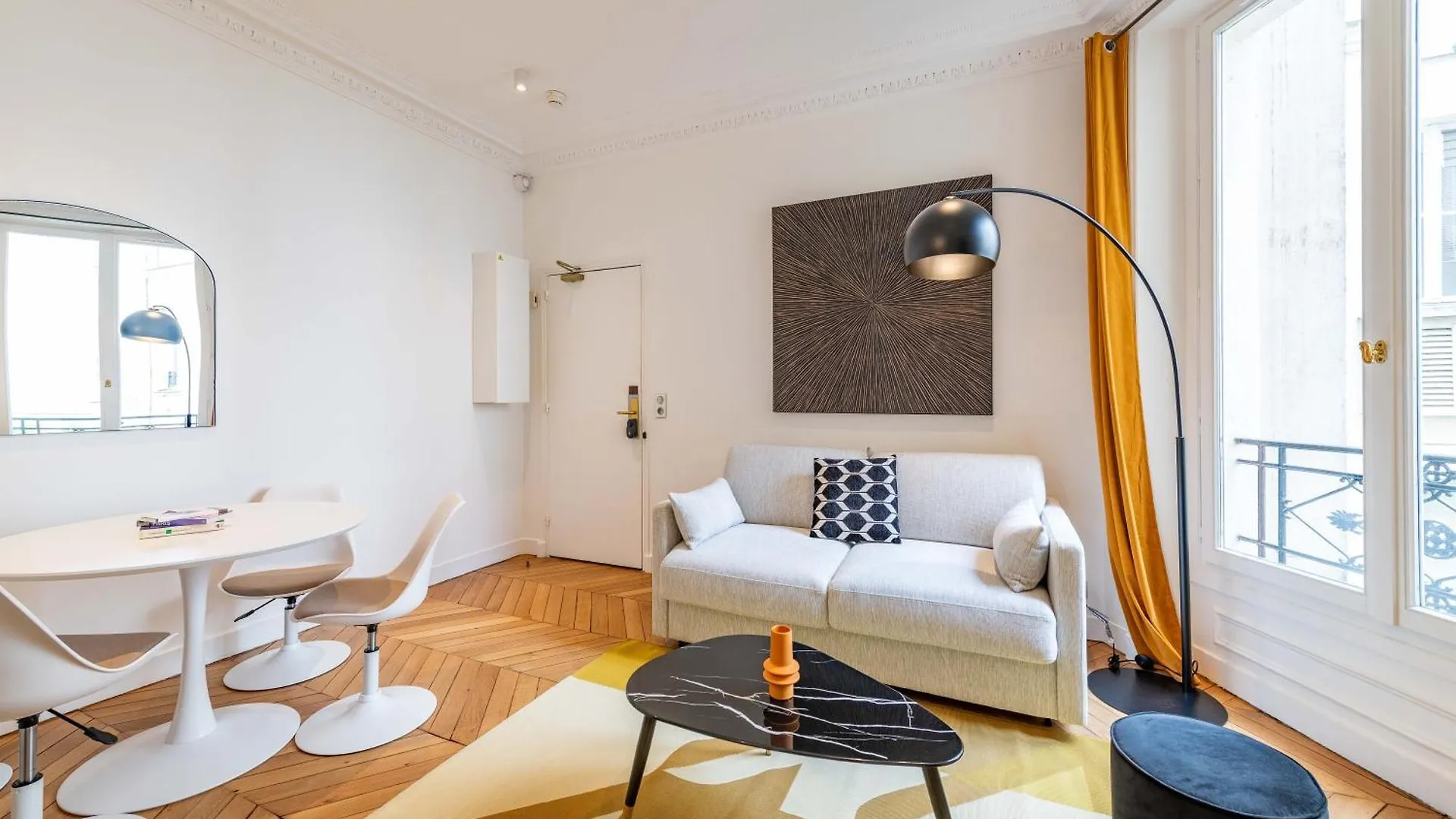 Hotelhome 16 3*