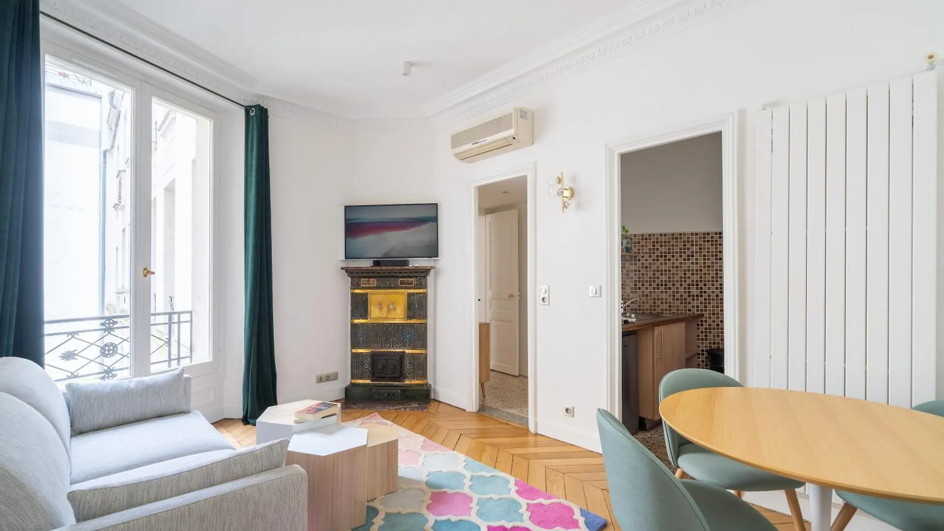Aparthotel Hotelhome 16 3*