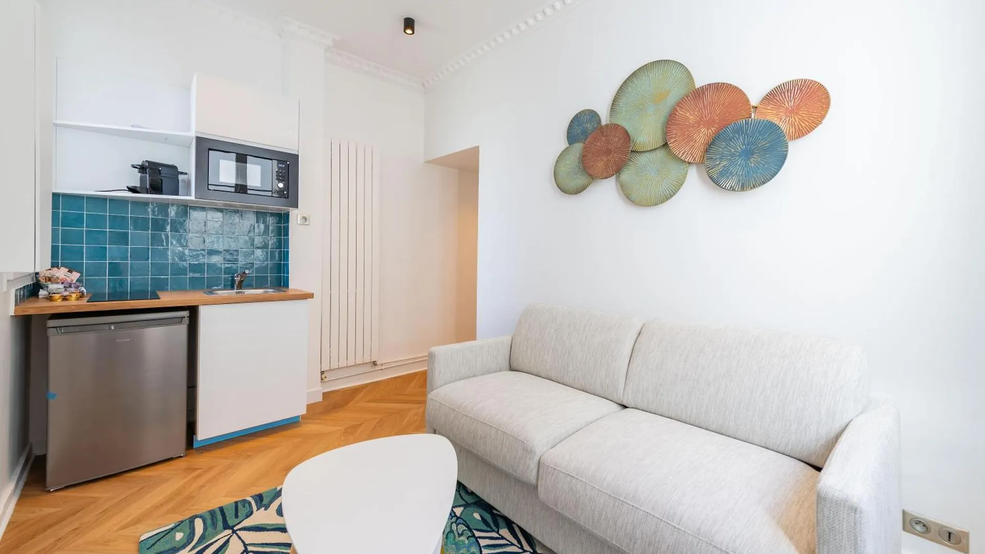 Hotelhome 16 3* Paris