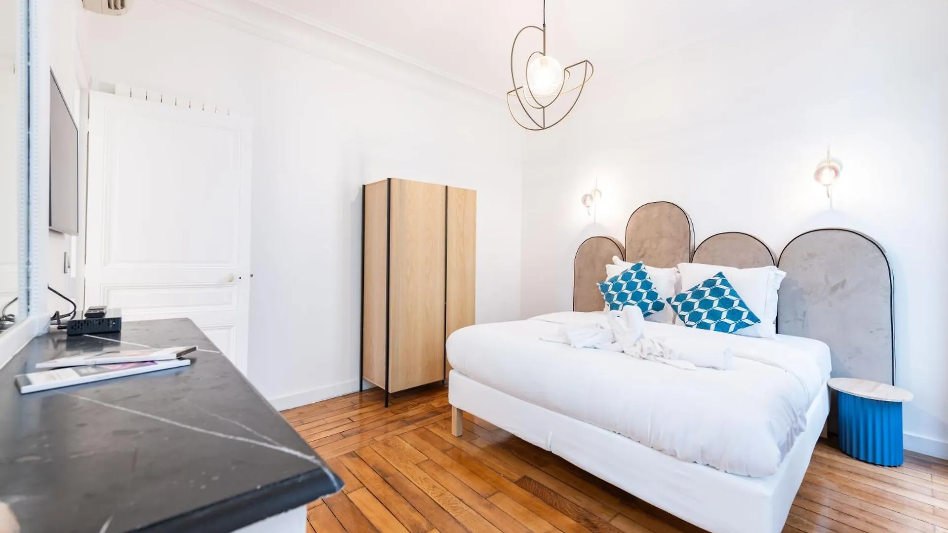 Hotelhome 16 3*