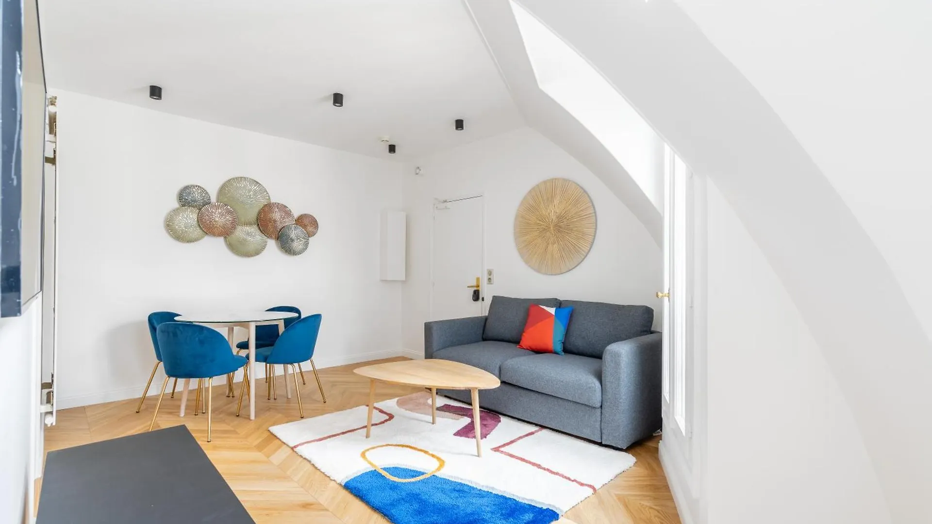 Hotelhome 16 3* Paris