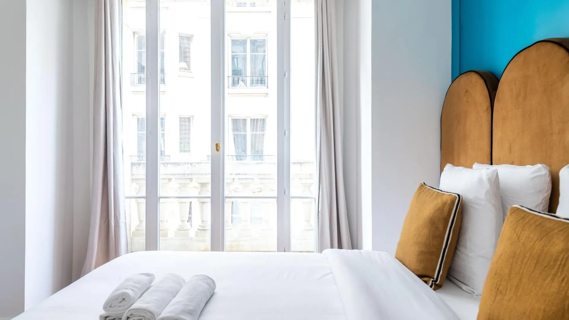 Aparthotel Hotelhome 16 3*